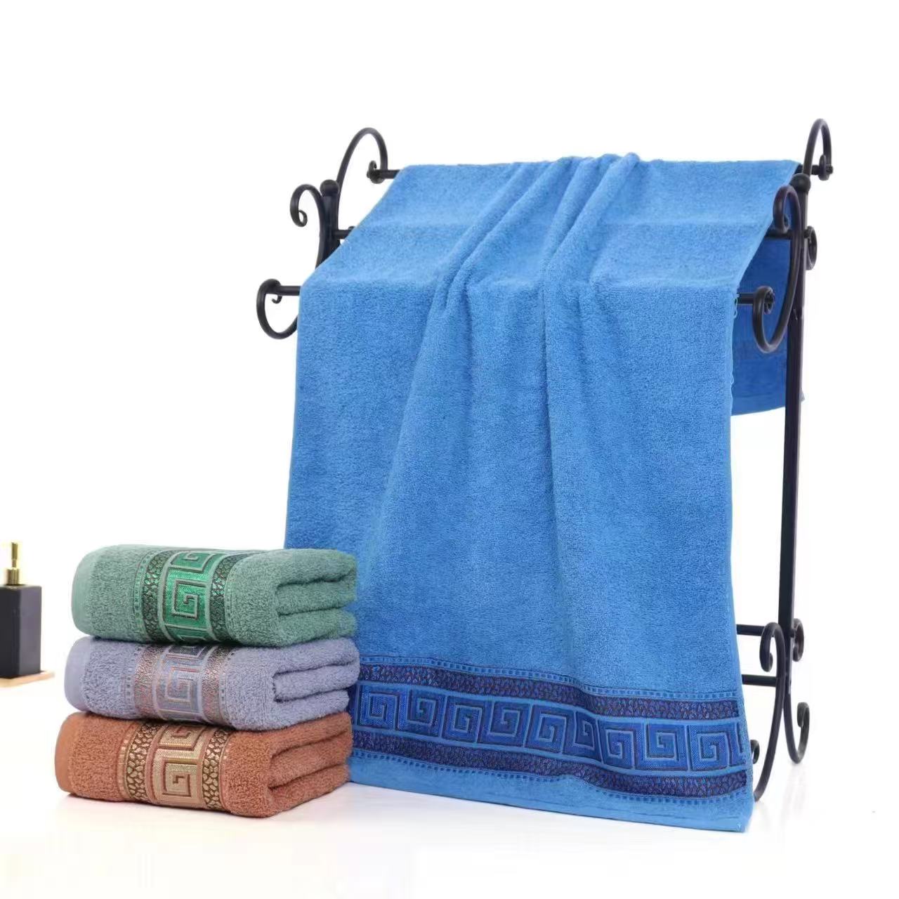 Мягкие, яркие цвета, не выцветают, хорошо впитывают воду.