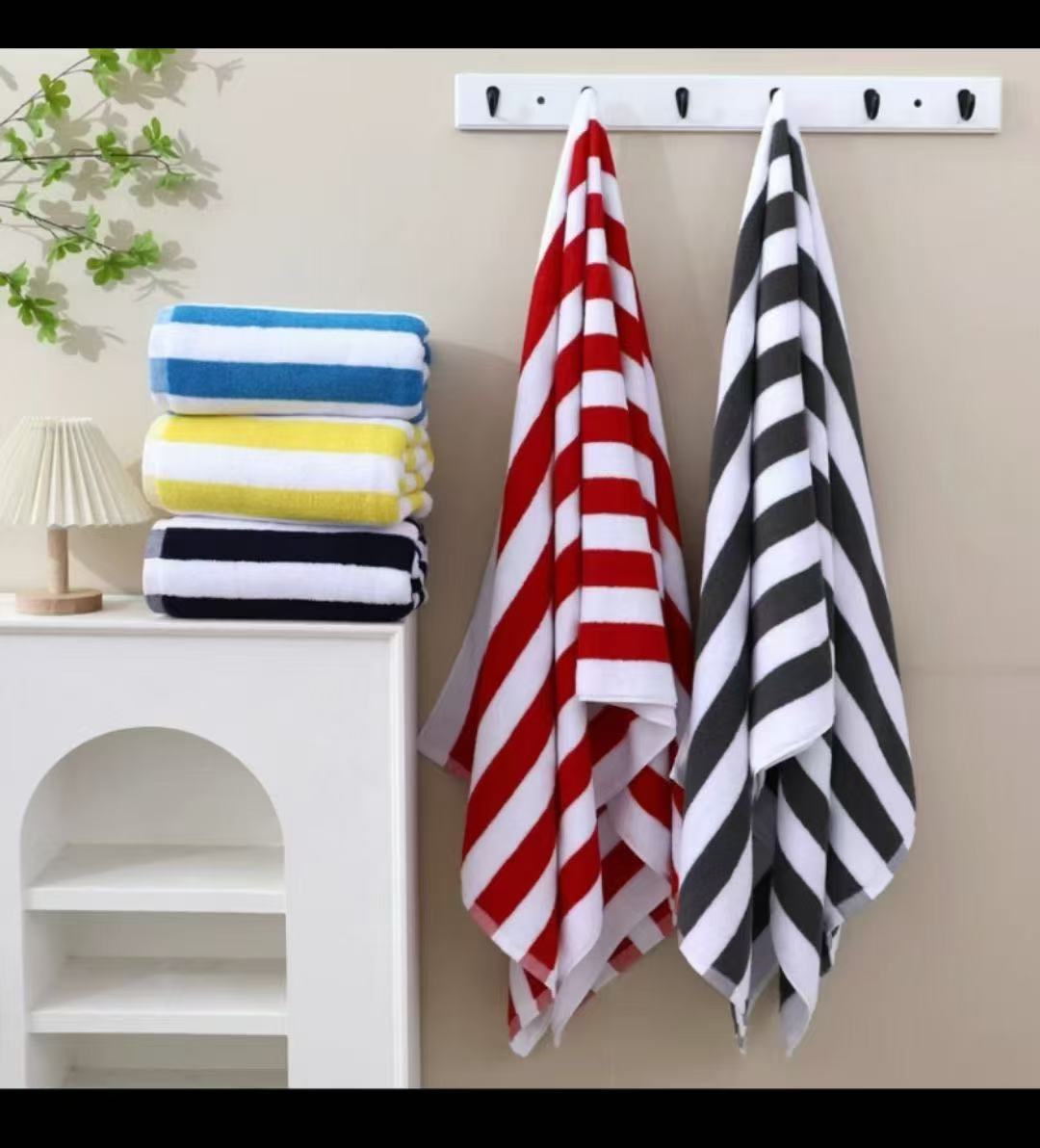 Cores suaves e brilhantes, sem desbotamento, forte absorção de água